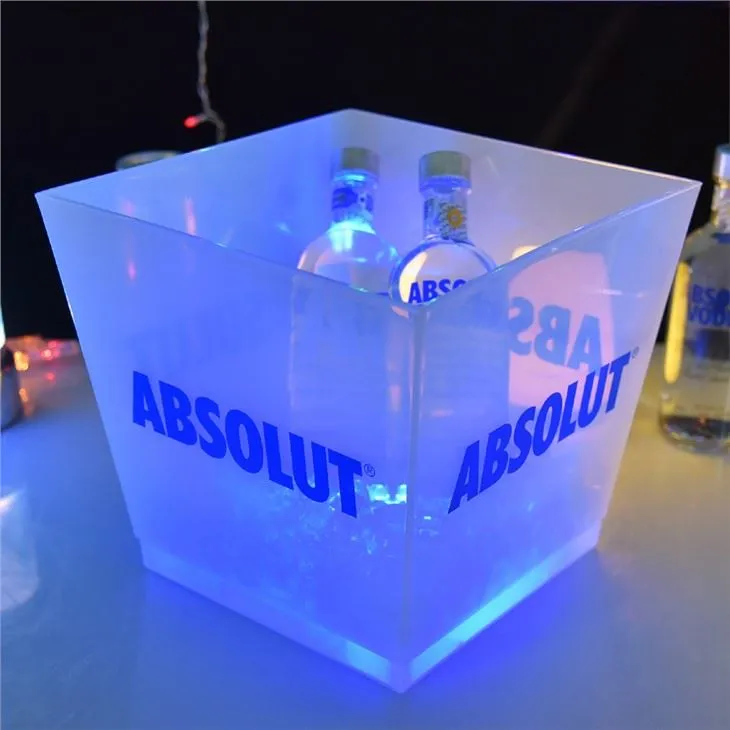 Secchio di ghiaccio luminoso di Absolut Square