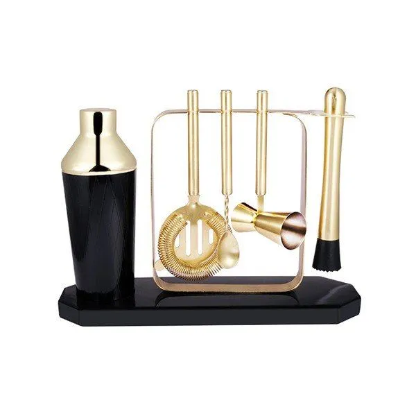 Shaker per cocktail d'oro