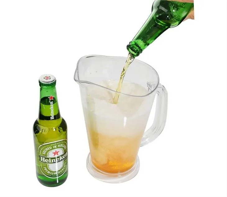 Brocca di birra di plastica